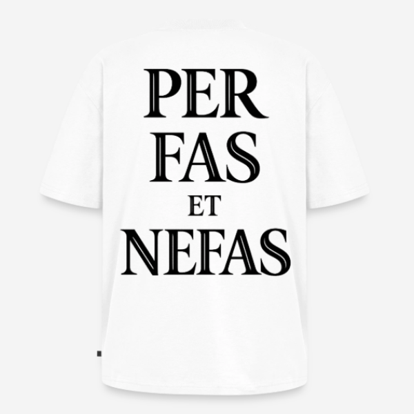 PER FAS ET NEFAS Oversized T-Shirt in weiß mit Rückendruck